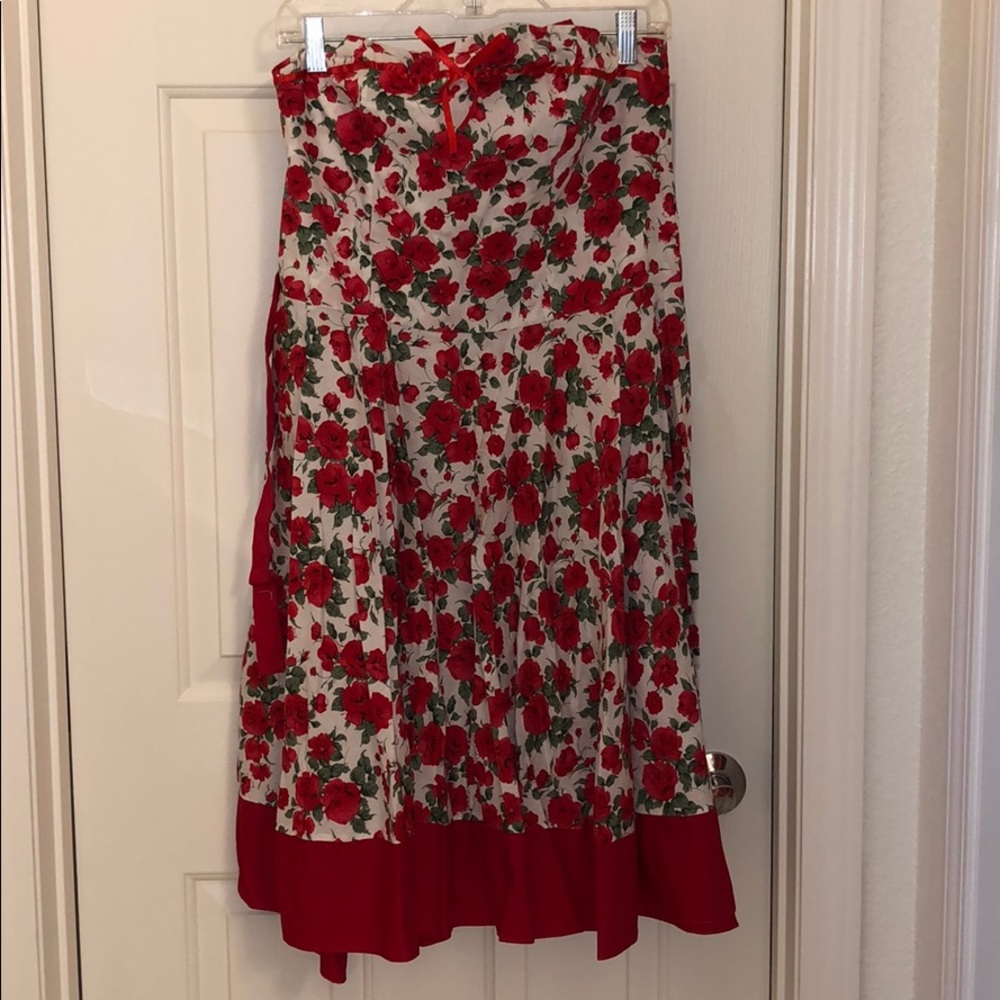 Sweet Roses 🌹 halter dress
